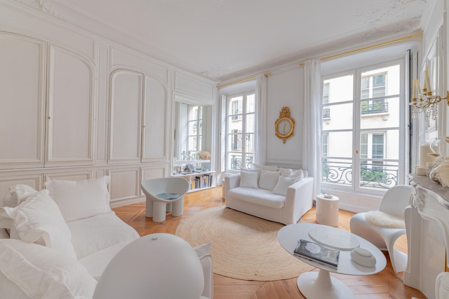 Historic Parisian Apartment for Events in the 6th Arrondissement
