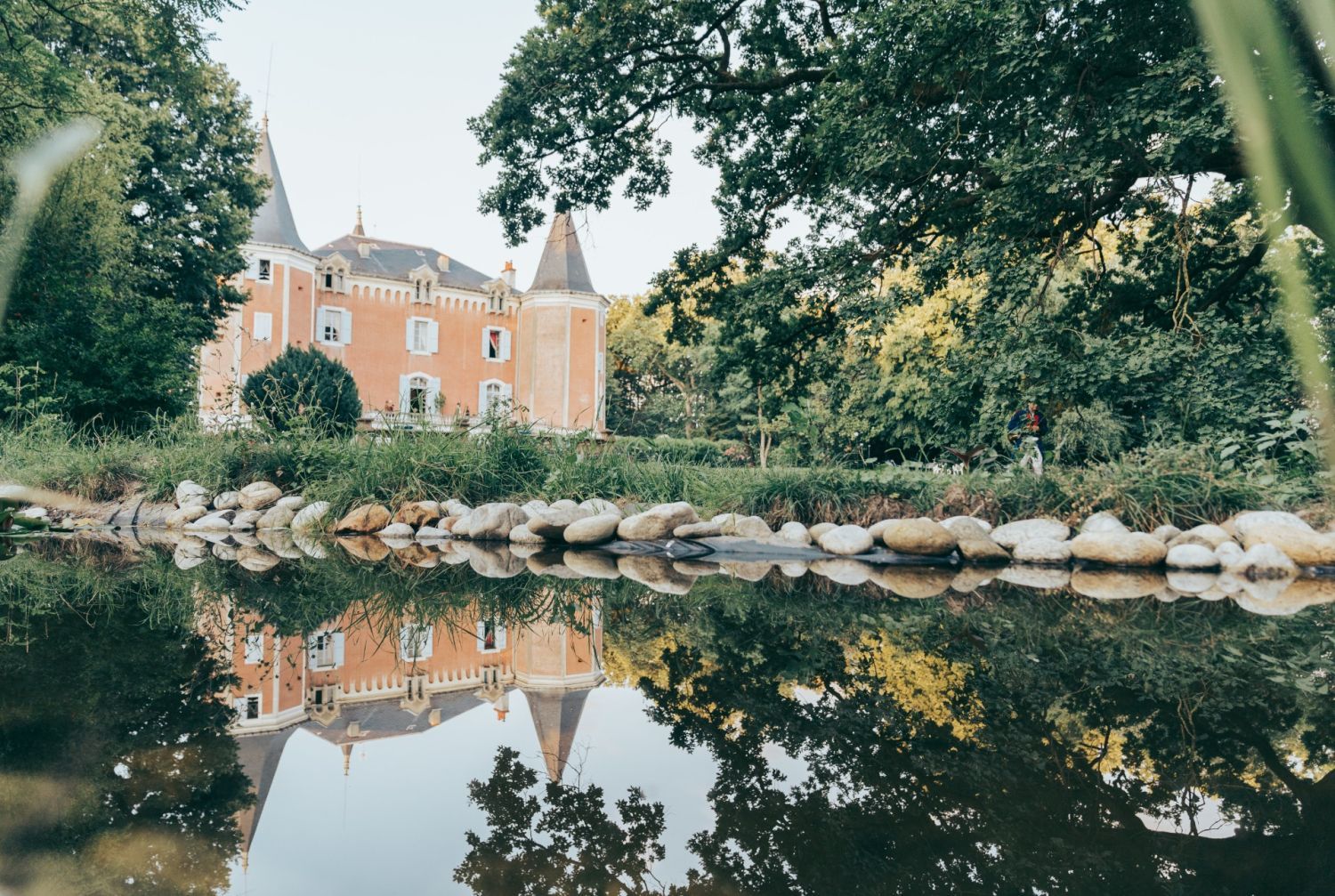 Historic Salon Venue for Events in France