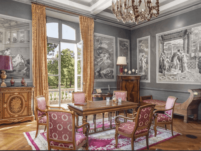 Historic Salon Venue for Events in France