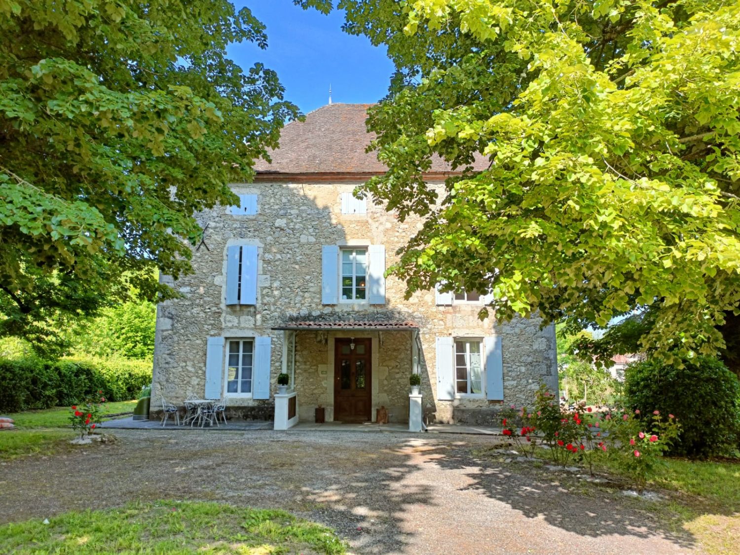 Historic Stone House for Events & Vacation Rentals in Montesquieu