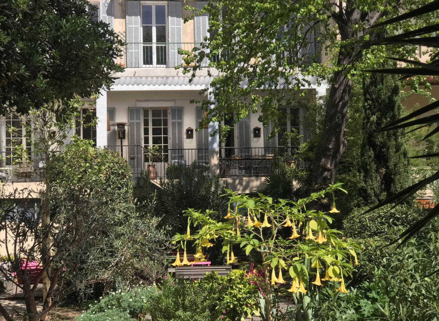 Private Garden Venue in Marseille with Terraces for Events