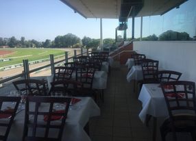 Brasserie le Paddock - Hippodrome de la Côte d&#39;Azur