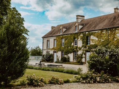 Reception estate with swimming pool in the Perche