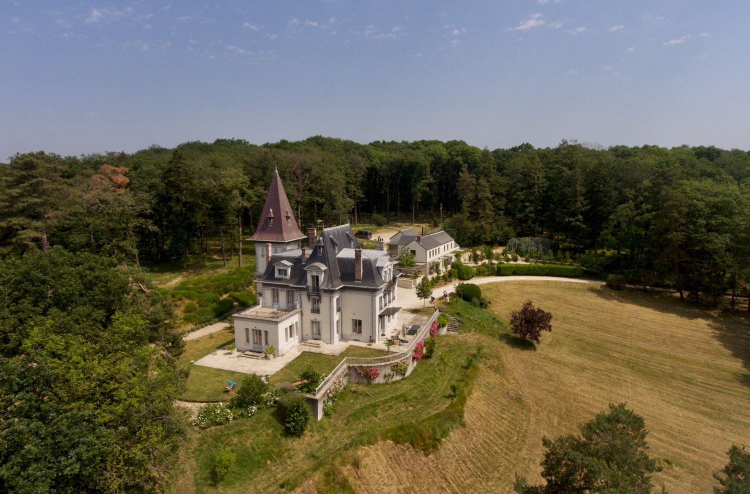 Domaine de 7 hectares à moins d'une heure de Paris