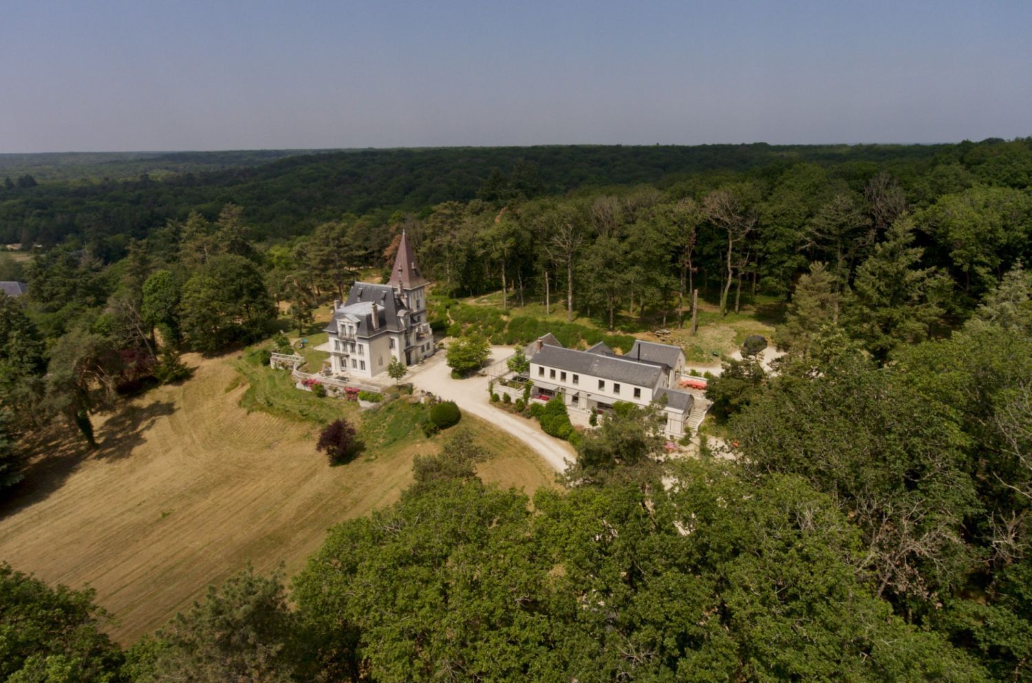 Domaine de 7 hectares à moins d'une heure de Paris