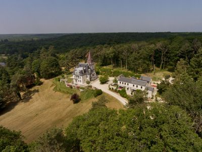 7 hectare estate less than an hour from Paris