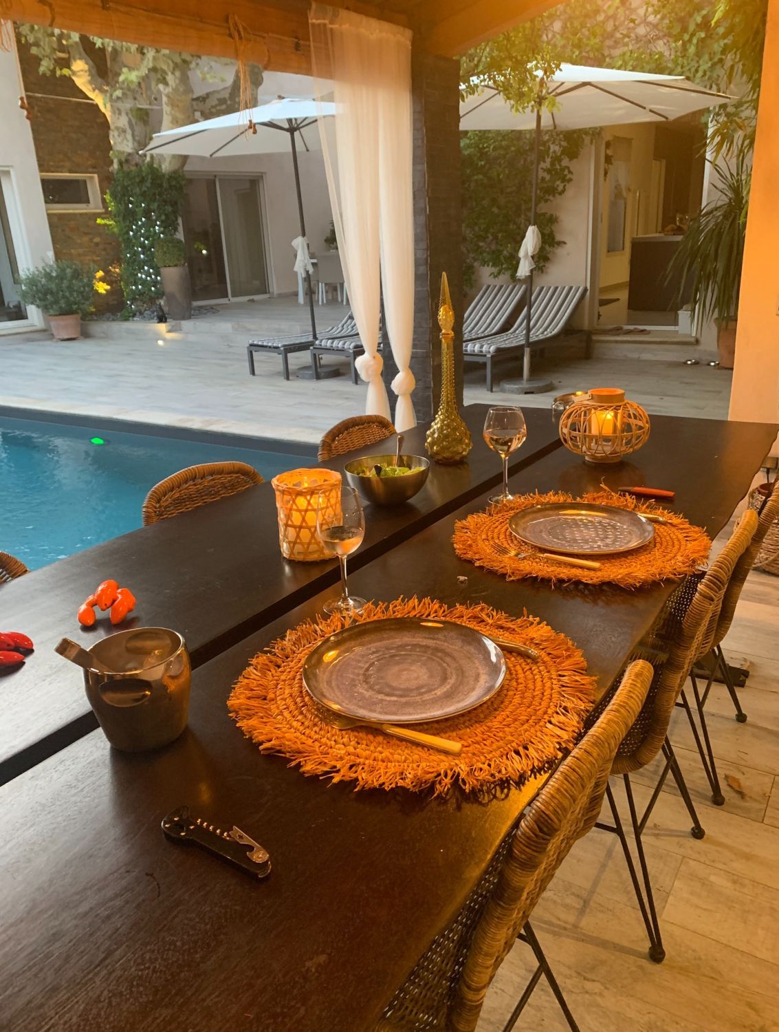 Character house with garden and swimming pool