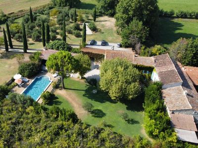 18th-Century Provençal Farmhouse for Events in Pernes-les-Fontaines