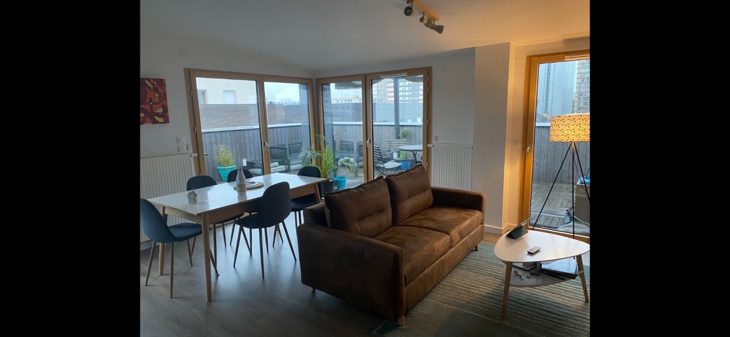 Rooftop apartment at the gates of Paris