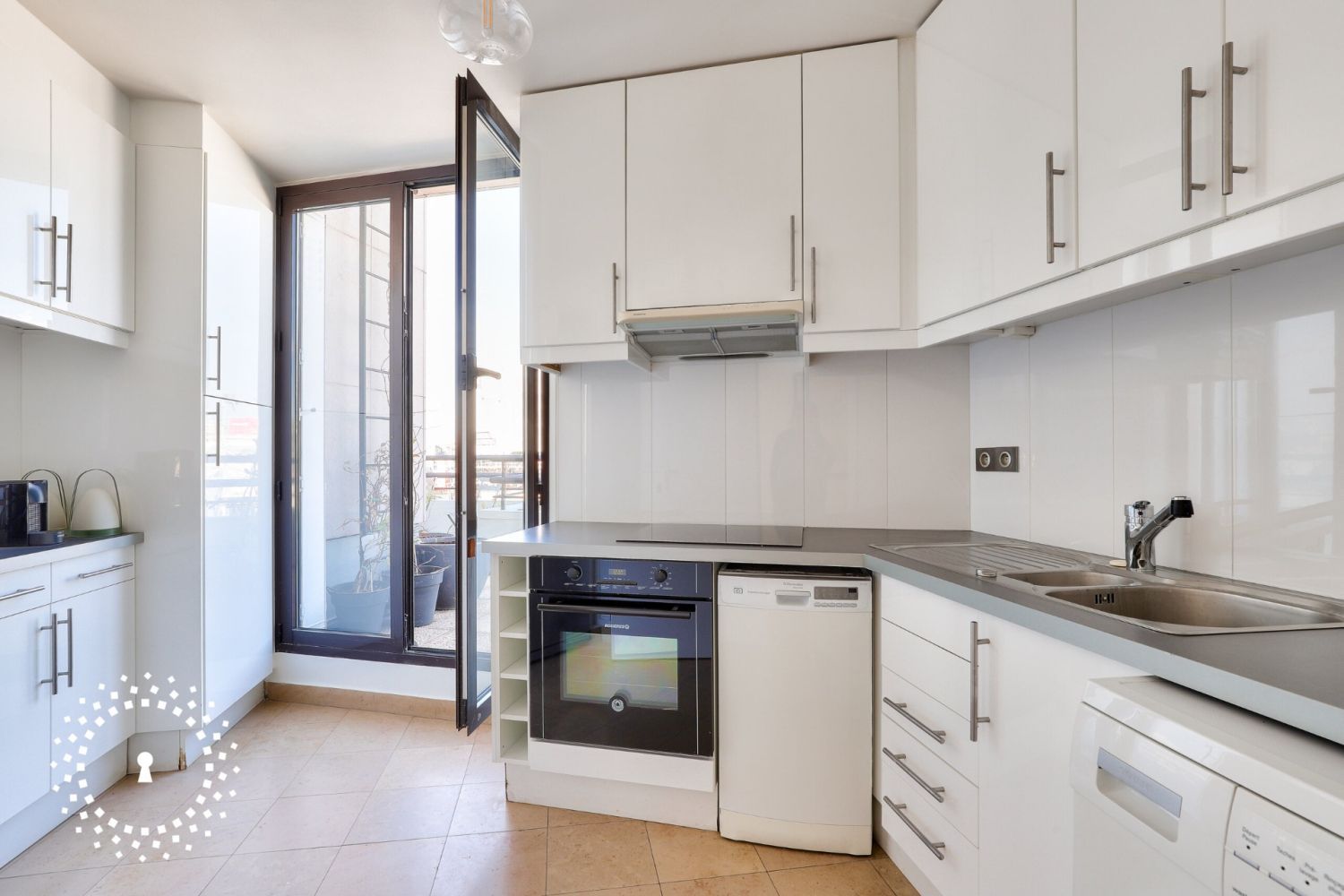 Apartment with terrace and panoramic view
