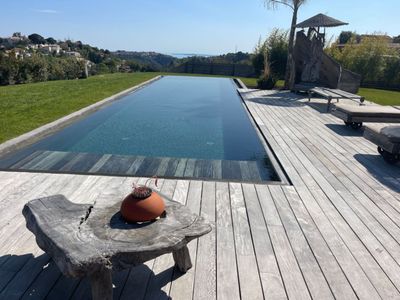 Architect villa with swimming pool for video and photoshoots only