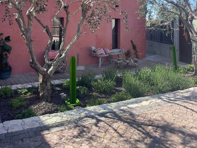 Architect villa with swimming pool for video and photoshoots only