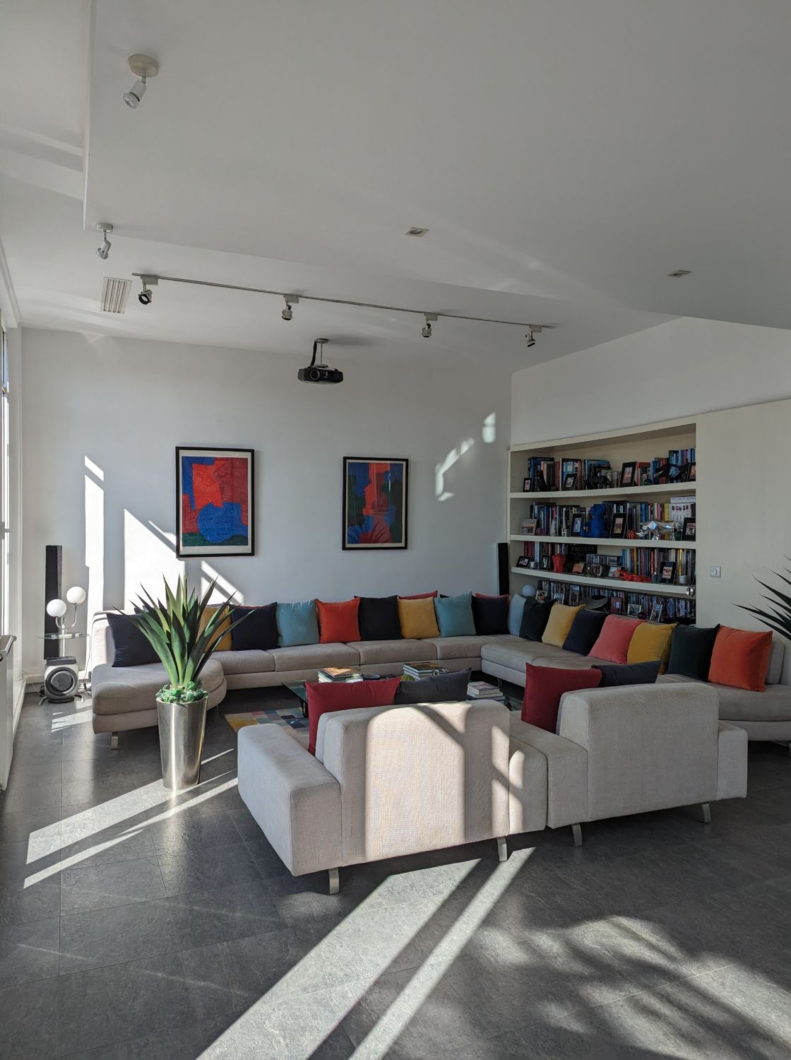 Architect's loft in Marseille's Carré d'Or