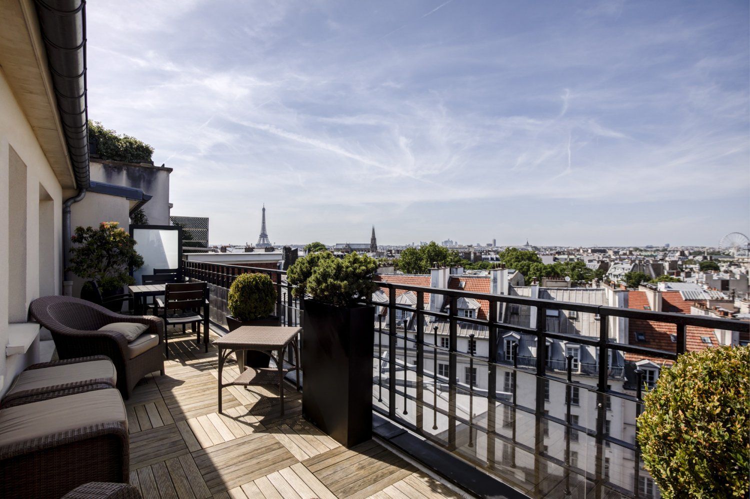 Luxury Penthouse Suite with 360° Paris Views in Saint Germain-des-Prés