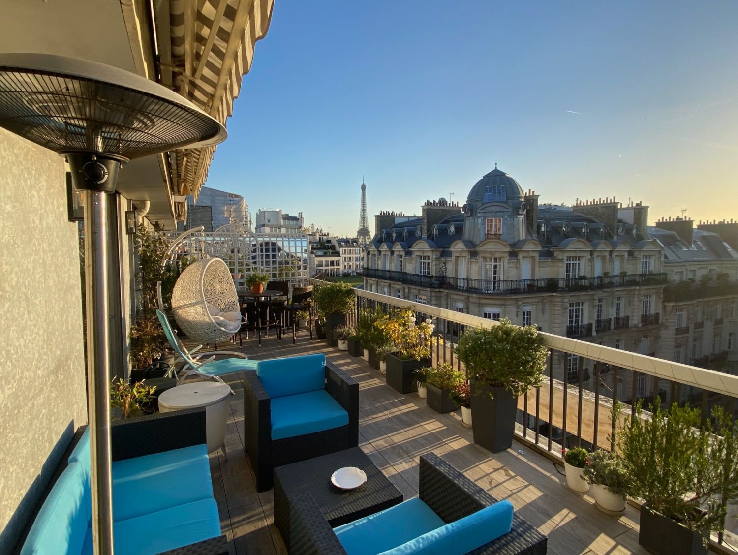 Appartement avec Terrasse Vue Tour Eiffel à Paris pour Événements