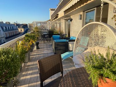 Eiffel Tower View Terrace Apartment in Paris for Events