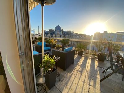 Eiffel Tower View Terrace Apartment in Paris for Events