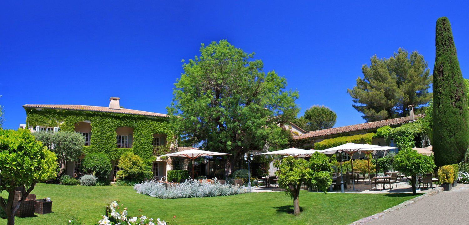 Hotel, restaurant and garden in Mougins