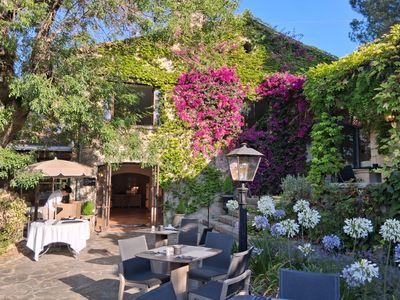 Hotel, restaurant and garden in Mougins