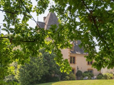 Château with vines in Beaujolais