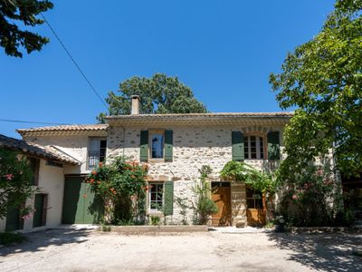 Mas surrounded by vines and olive trees