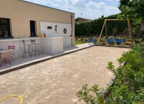 Villa 150 m² with flat land and swimming pool