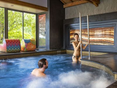 Hotel with Spa on the heights of Lake Annecy