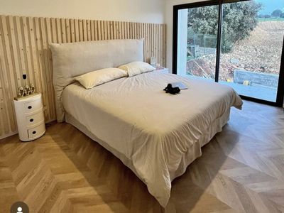 Contemporary villa with large garden 1800 m²