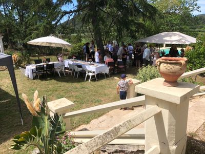 Domaine avec grand terrain et piscine 