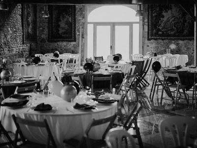 Renovated barn with views of the Pyrenees