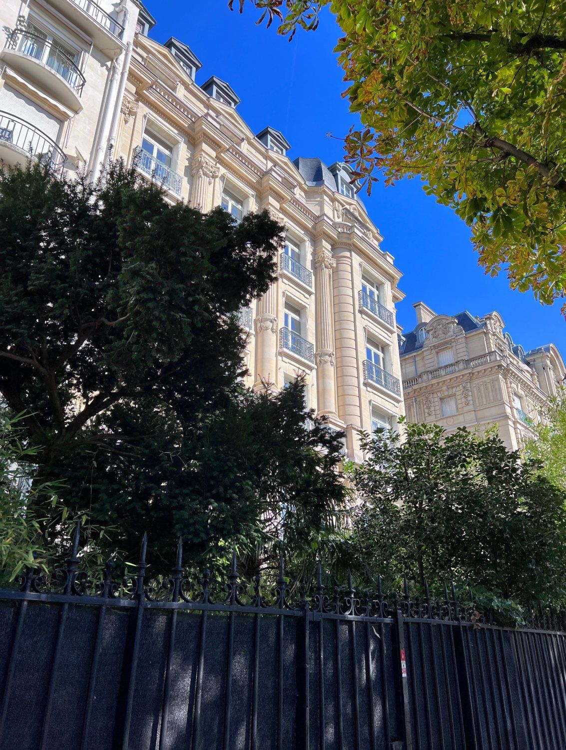 Beautiful 40 m² apartment with a view of the Bois de Boulogne and the Louis Vuitton Foundation