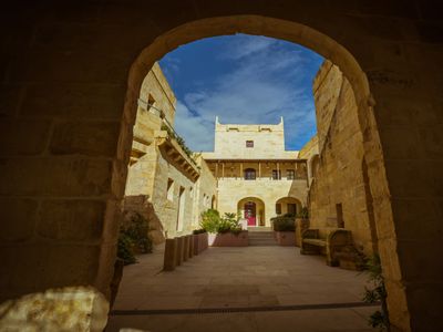 Bâtiment vernaculaire méditerranéen traditionnel.