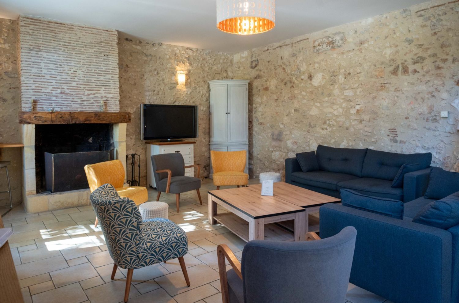 Périgourdine avec terrain piscine et jacuzzi