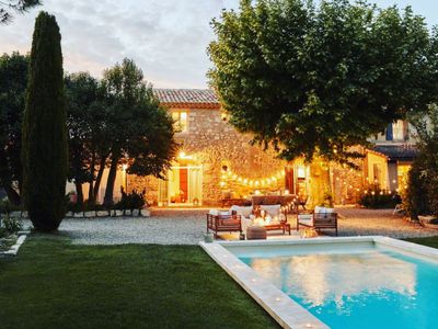Provençal farmhouse with heated swimming pool