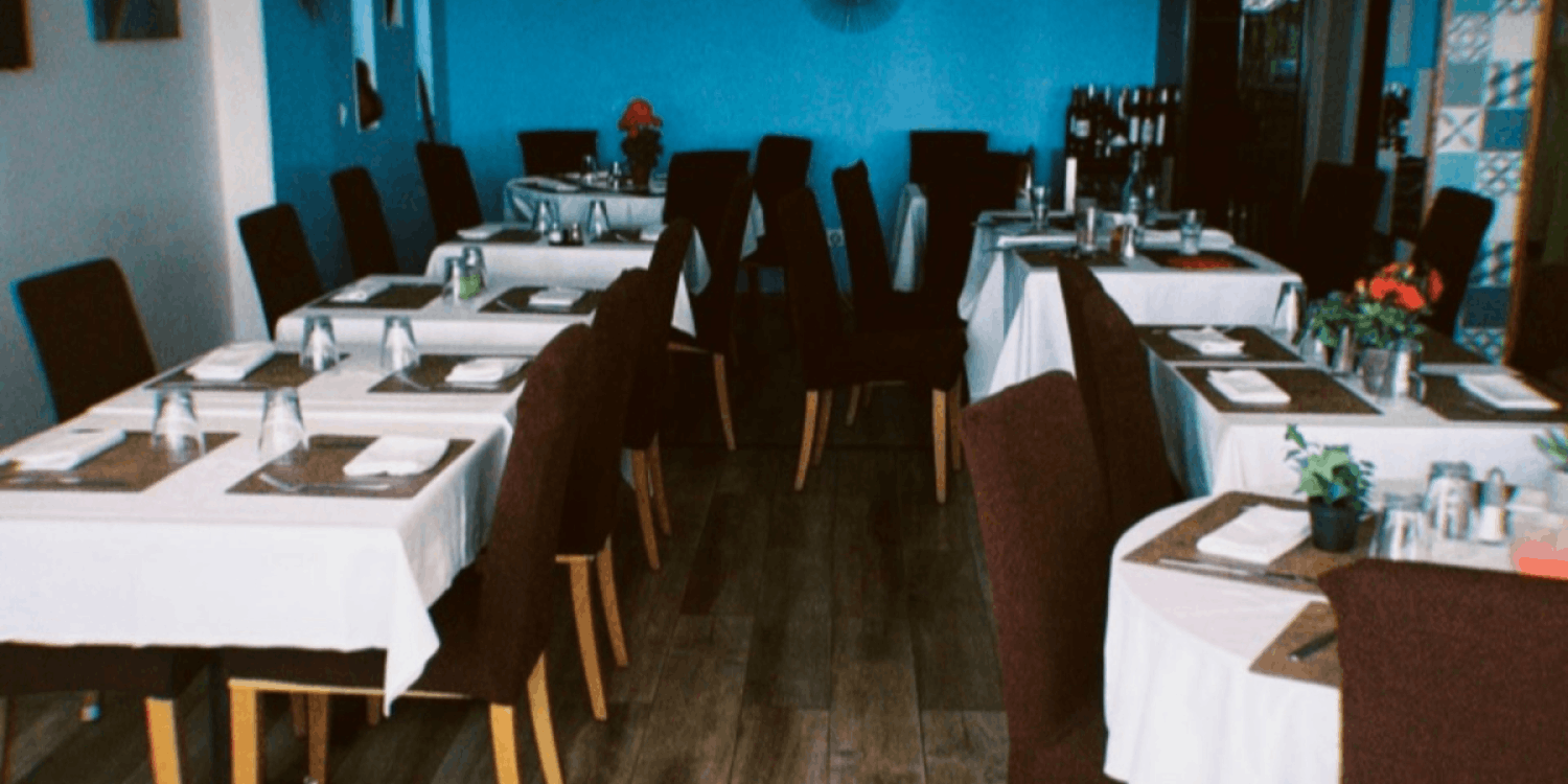 Restaurant en bord de mer