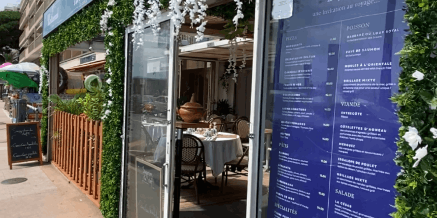 Restaurant en bord de mer