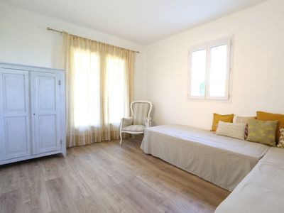 Bastide with outbuildings