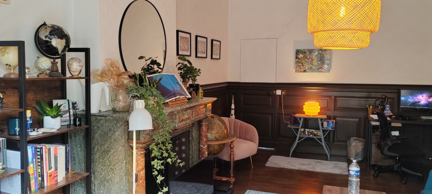 Living room in bourgeois house with character