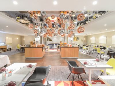 Bar restaurant Le Pier with contemporary atmosphere