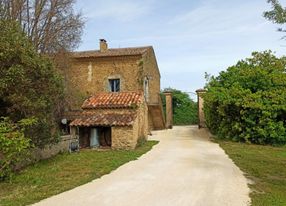 Exceptional farmhouse in Vaucluse