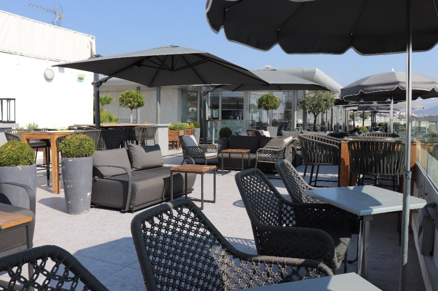 Terrasse panoramique sur le toit