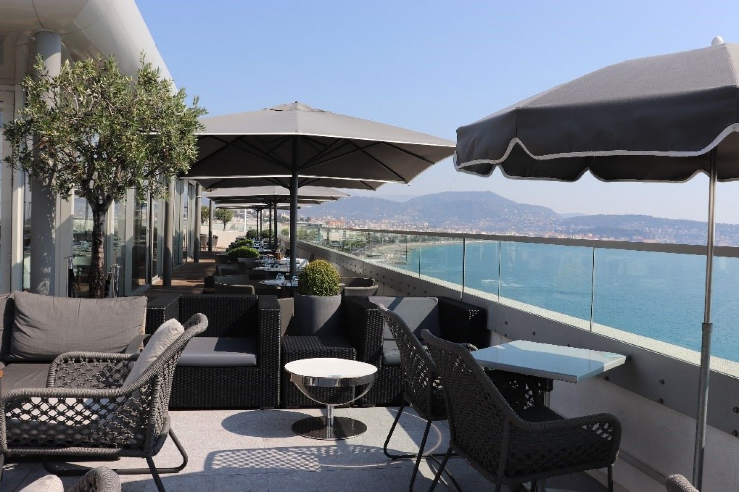 Terrasse panoramique sur le toit