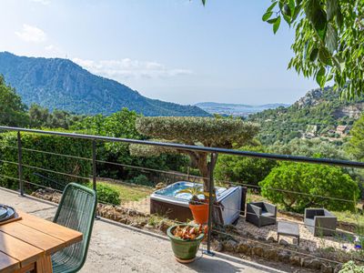 Unobstructed view area