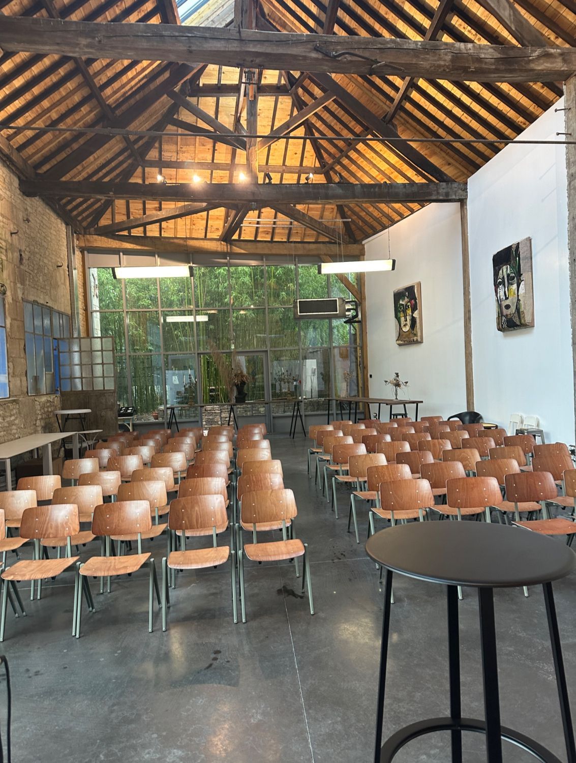 Atypical guest and seminar house 20 minutes from La Rochelle