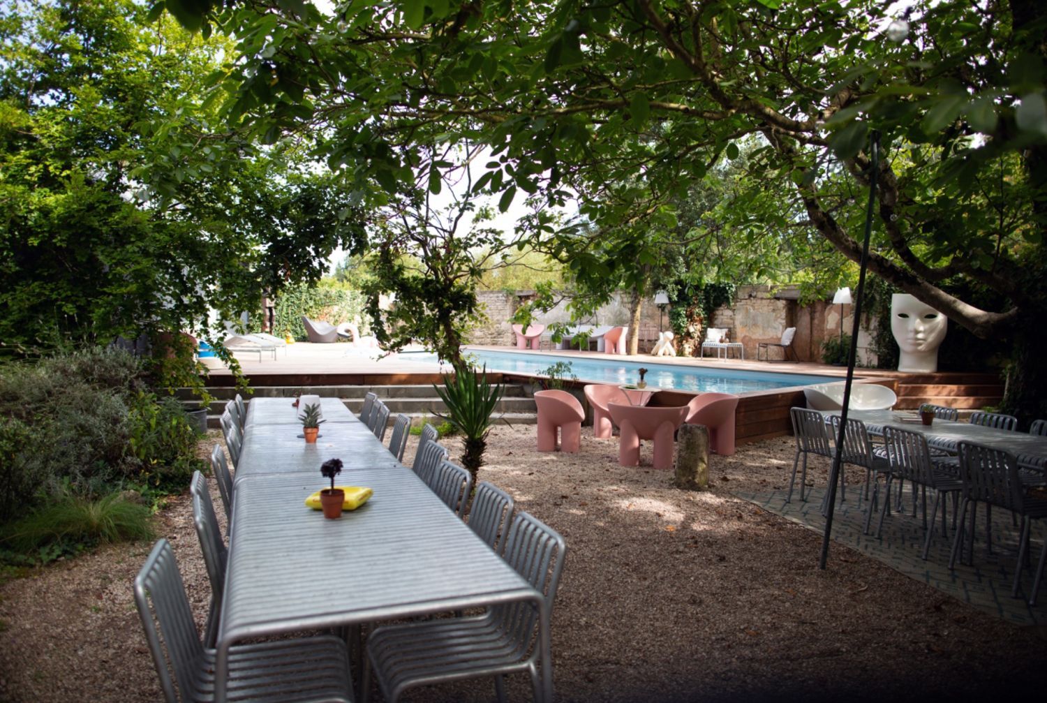 Atypical guest and seminar house 20 minutes from La Rochelle