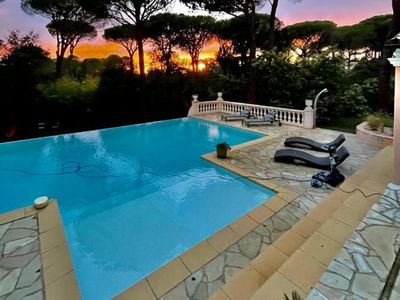 Provençal villa with swimming pool and refined decoration