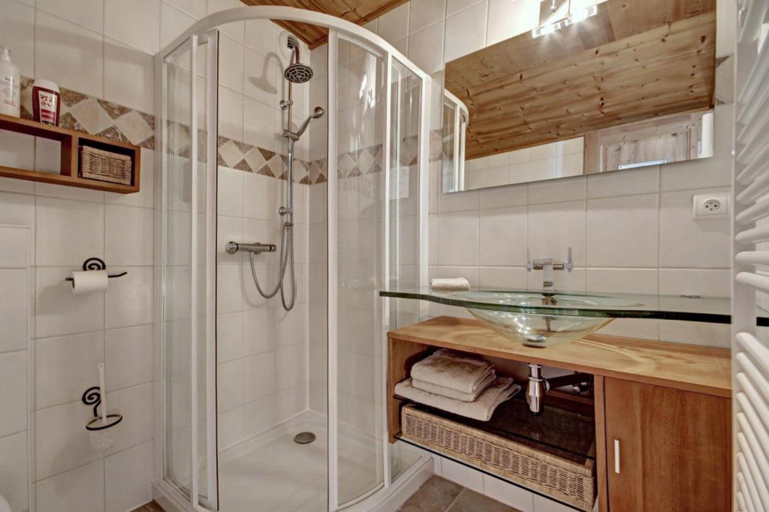 Fully equipped Savoyard chalet in the heart of the village