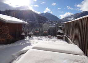 Fully equipped Savoyard chalet in the heart of the village