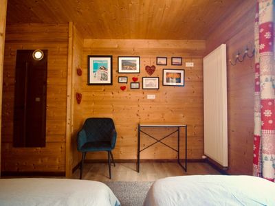 Fully equipped Savoyard chalet in the heart of the village