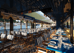 220 m² barge on the banks of the Seine, a few meters from the Alexandre III bridge